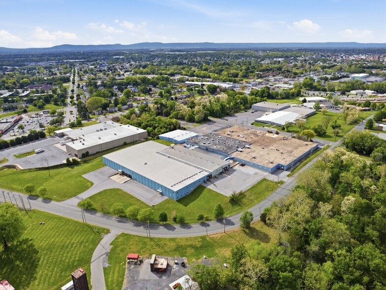 857 Willow Cir, Hagerstown, MD for lease - Building Photo - Image 3 of 18