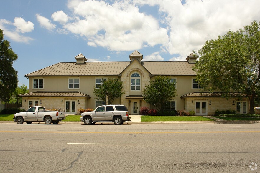624 N Main St, Boerne, TX à vendre - Photo du bâtiment - Image 2 de 9
