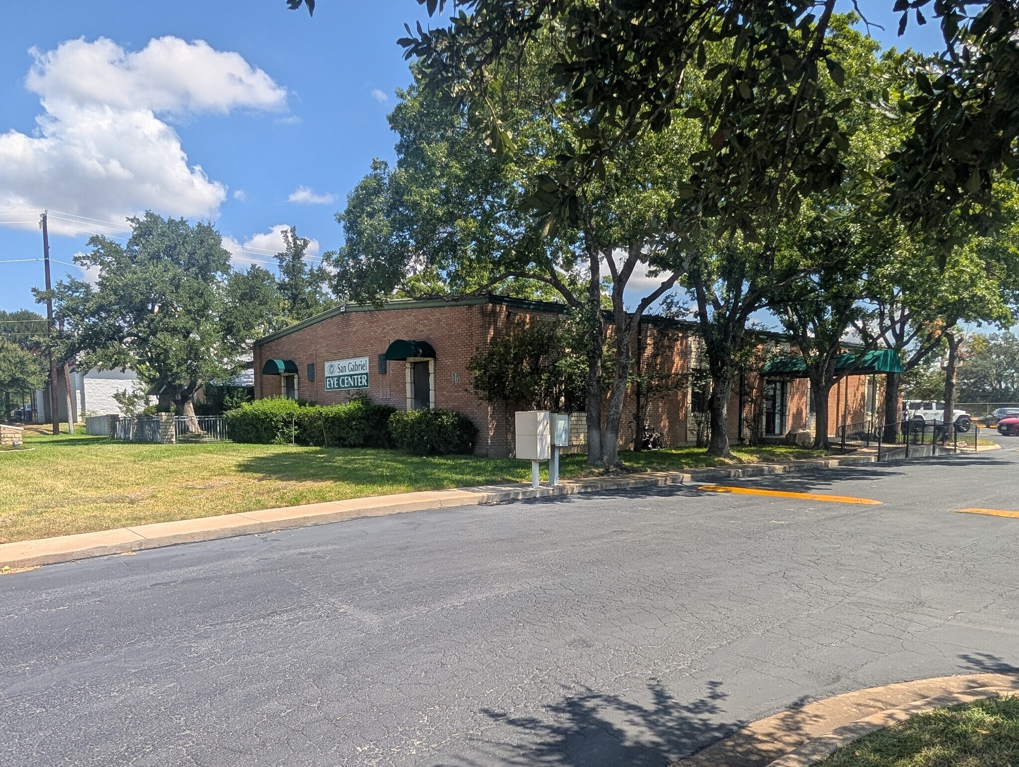 1403 Williams Dr, Georgetown, TX à louer Photo du bâtiment- Image 1 de 11