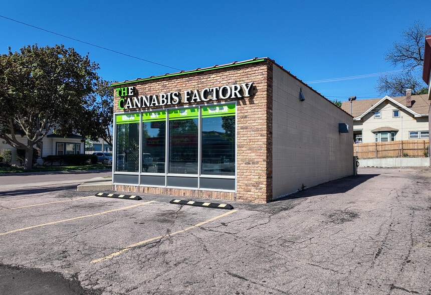 825 S Minnesota Ave, Sioux Falls, SD for lease - Building Photo - Image 2 of 17