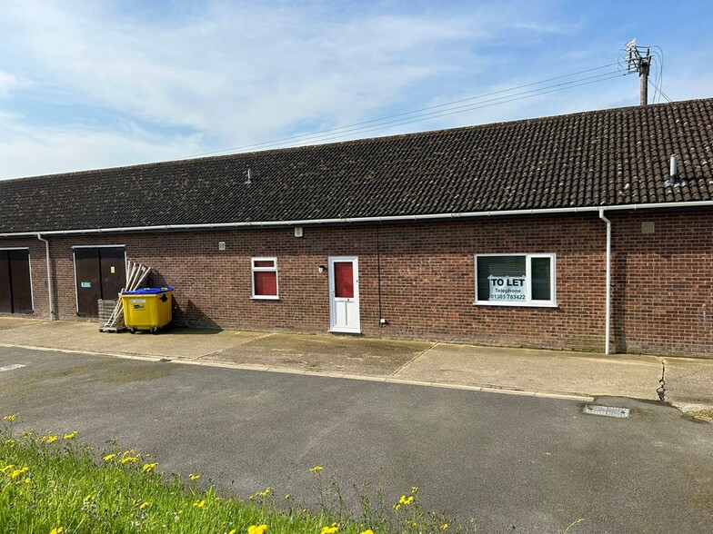 Ashwellthorpe Industrial Estate, Ashwellthorpe for lease - Building Photo - Image 2 of 3