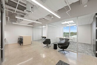 620 Newport Center Dr, Newport Beach, CA for lease Interior Photo- Image 2 of 5