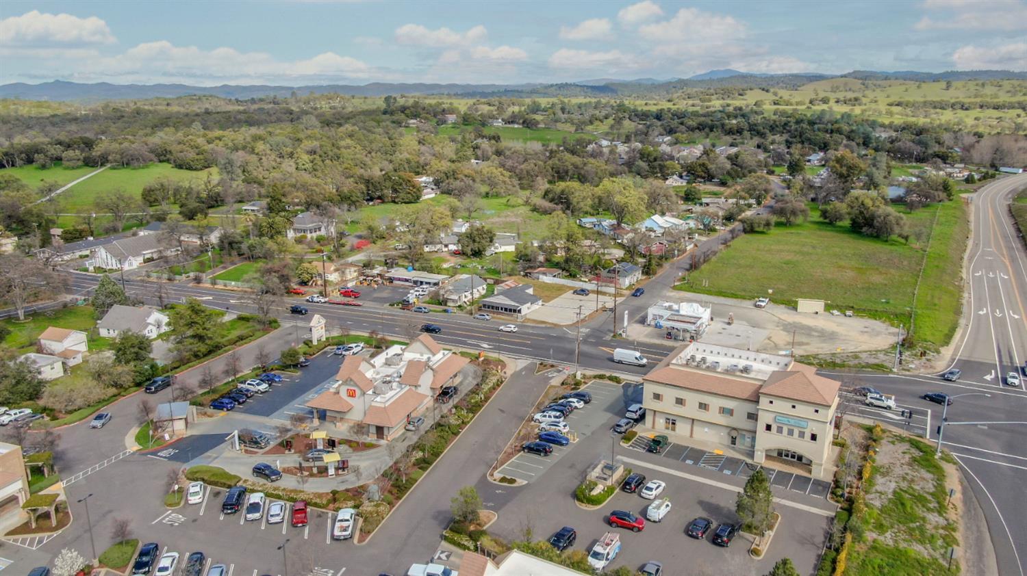60 Main St, Angels Camp, CA à vendre Photo principale- Image 1 de 22