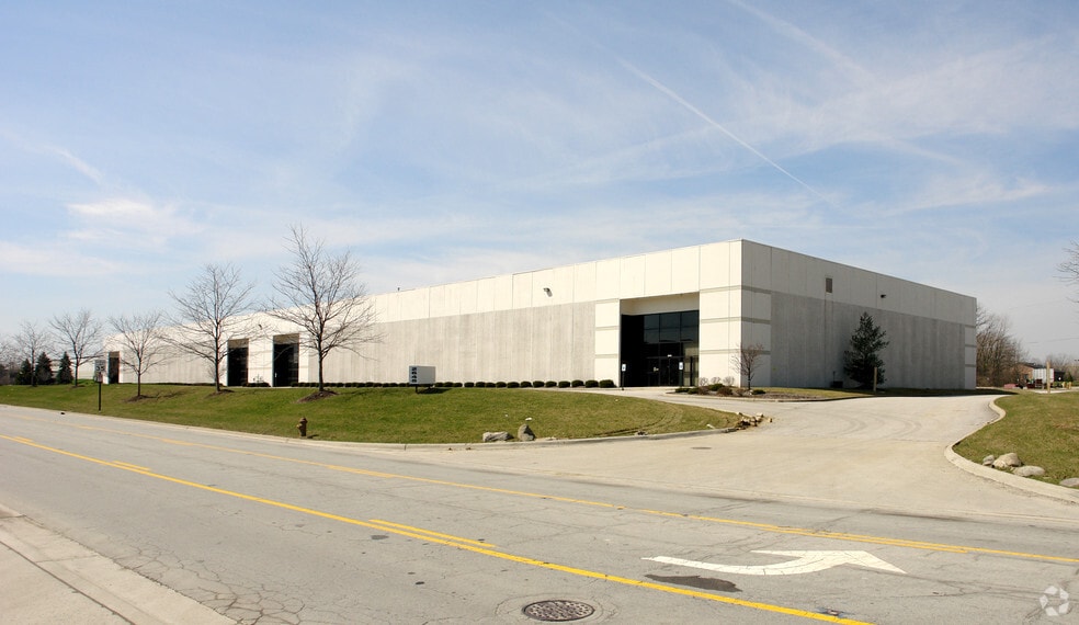 2625-2645 International St, Columbus, OH for lease - Building Photo - Image 3 of 3
