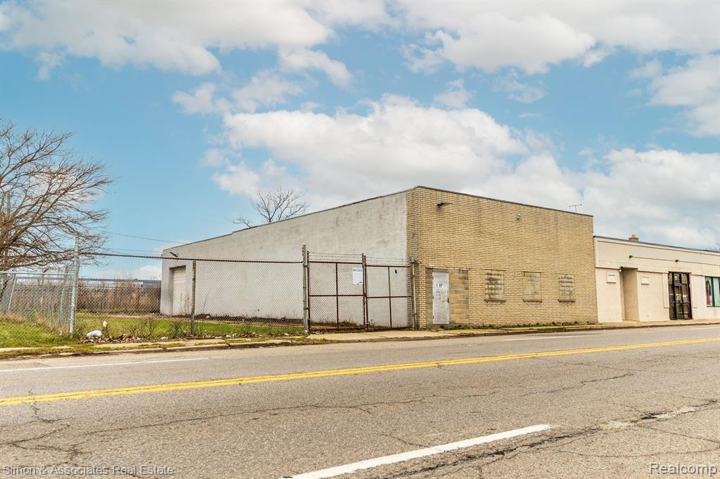18090 Mount Elliott St, Detroit, MI for sale Building Photo- Image 1 of 19