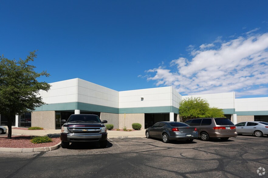 305 S Euclid Ave, Tucson, AZ à louer - Photo du bâtiment - Image 3 de 3
