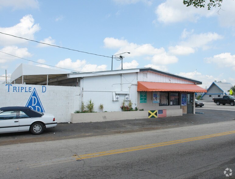 1200 W Sunrise Blvd, Fort Lauderdale, FL à vendre - Photo du bâtiment - Image 3 de 4