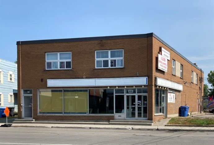 691 Rue Saint-Georges, Saint-Jérôme, QC à vendre Photo principale- Image 1 de 1