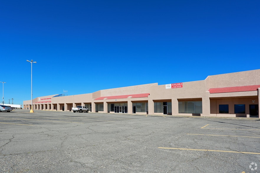 35-161 E Wilcox Dr, Sierra Vista, AZ à louer - Photo du bâtiment - Image 2 de 8