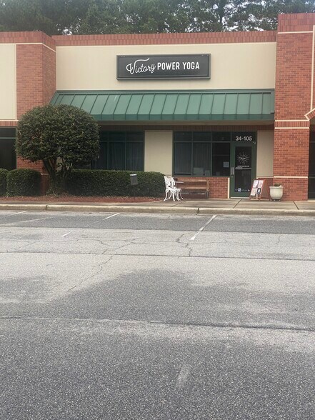 34 Oleander Dr, Clayton, NC à louer - Photo du bâtiment - Image 2 de 4