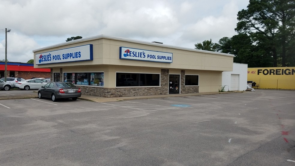 6414 E Virginia Beach Blvd, Norfolk, VA for sale - Primary Photo - Image 1 of 3
