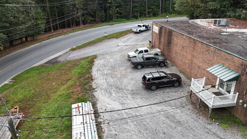 1525 9th Ave SE, Hickory, NC à vendre - Photo du bâtiment - Image 2 de 17