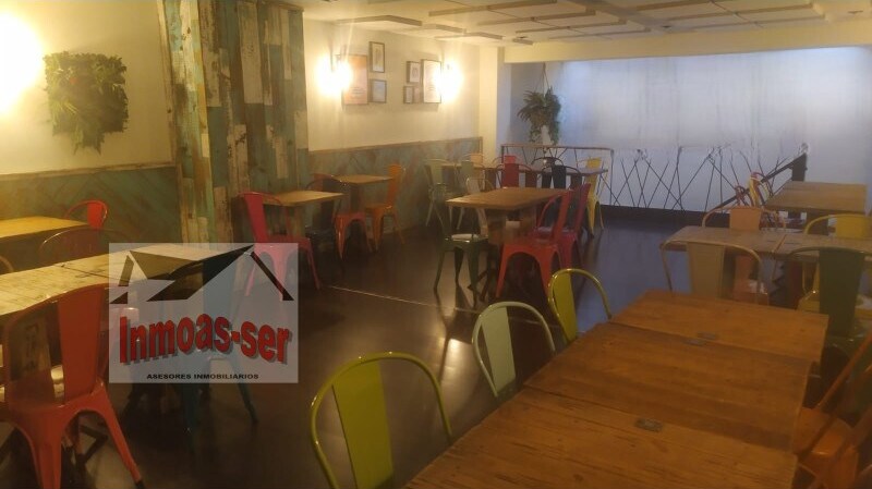 Retail in Barcelona, Barcelona for lease - Interior Photo - Image 2 of 7