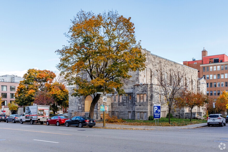5220 Rue Sherbrooke O, Montréal, QC for sale - Building Photo - Image 2 of 3