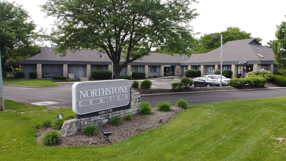 1706-1730 Schrock Rd, Columbus, OH à louer - Photo du bâtiment - Image 3 de 25