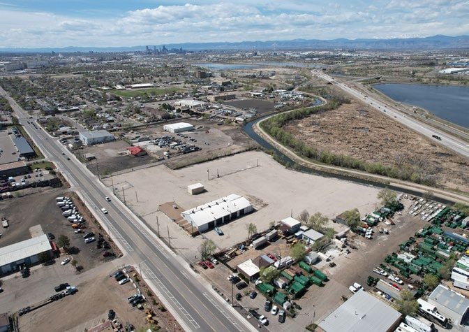 7627 Dahlia St, Commerce City, CO for lease - Building Photo - Image 2 of 2