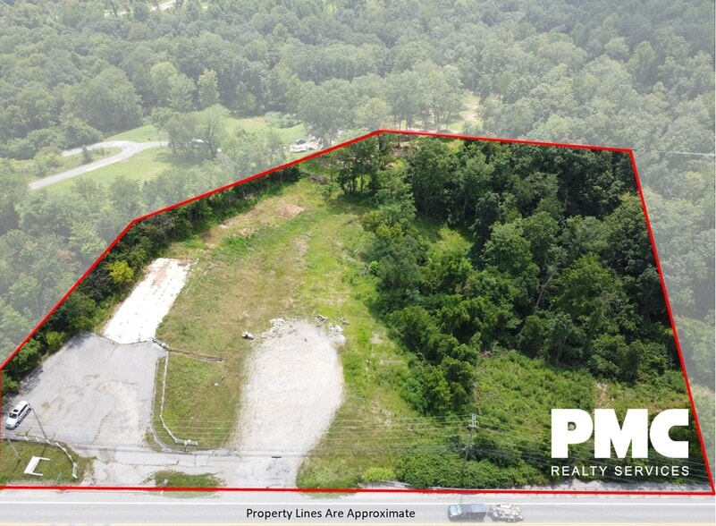 5854 Emerson Ave, Parkersburg, WV for sale - Building Photo - Image 1 of 13