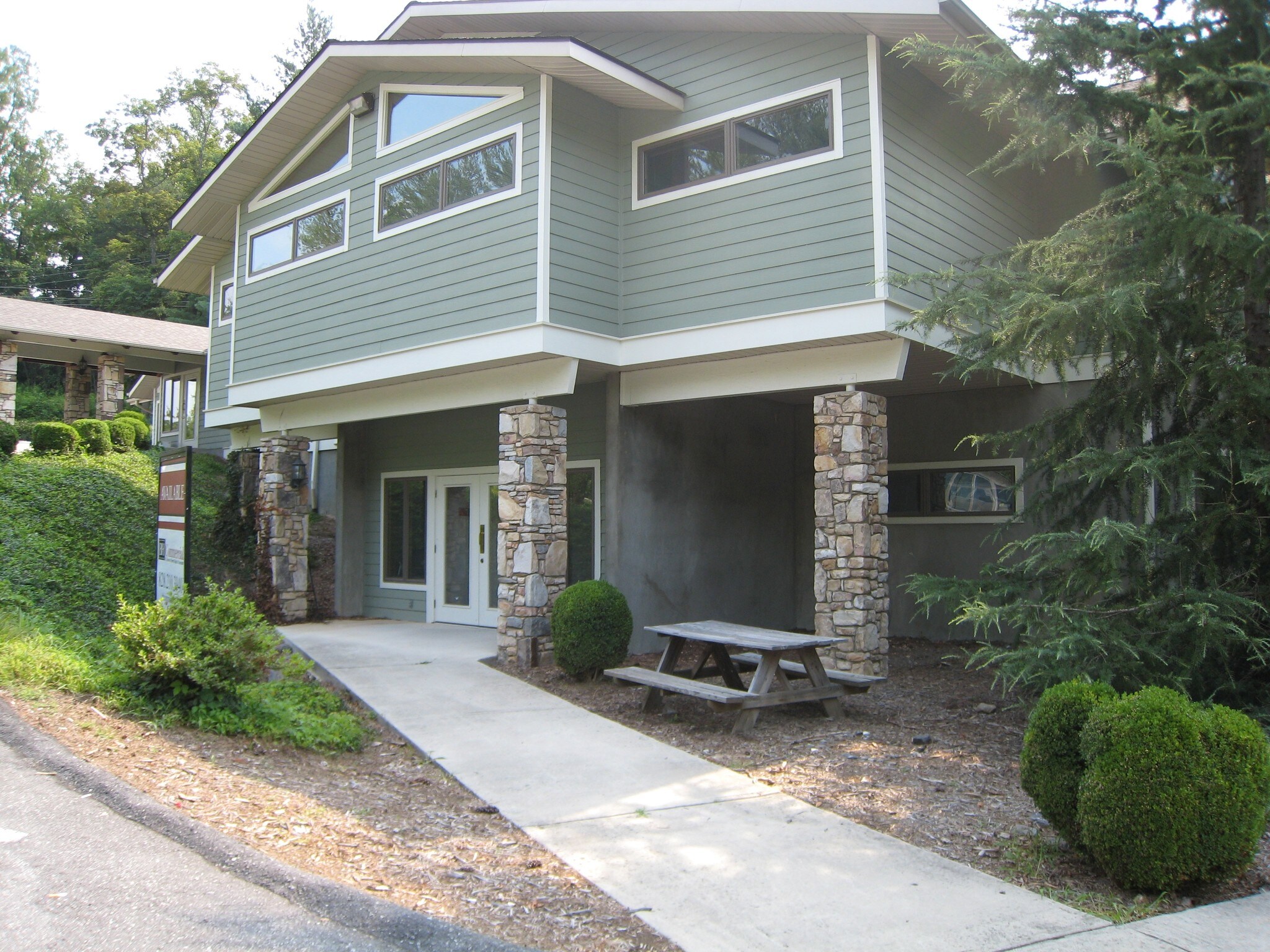 333 Gashes Creek Rd, Asheville, NC à vendre Photo principale- Image 1 de 1