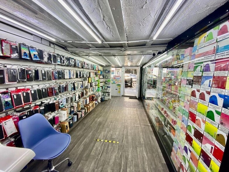 62 High St, Brentwood for sale - Building Photo - Image 2 of 7