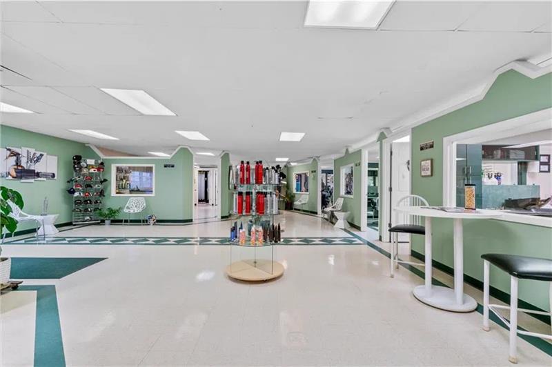 306 Wollard Blvd, Richmond, MO à vendre - Photo intérieure - Image 3 de 9