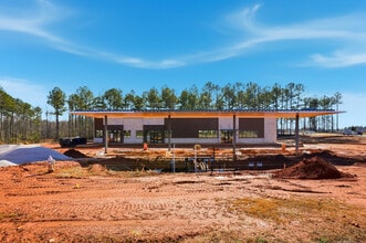 691-695 Bridges rd, McDonough, GA for lease Interior Photo- Image 1 of 18