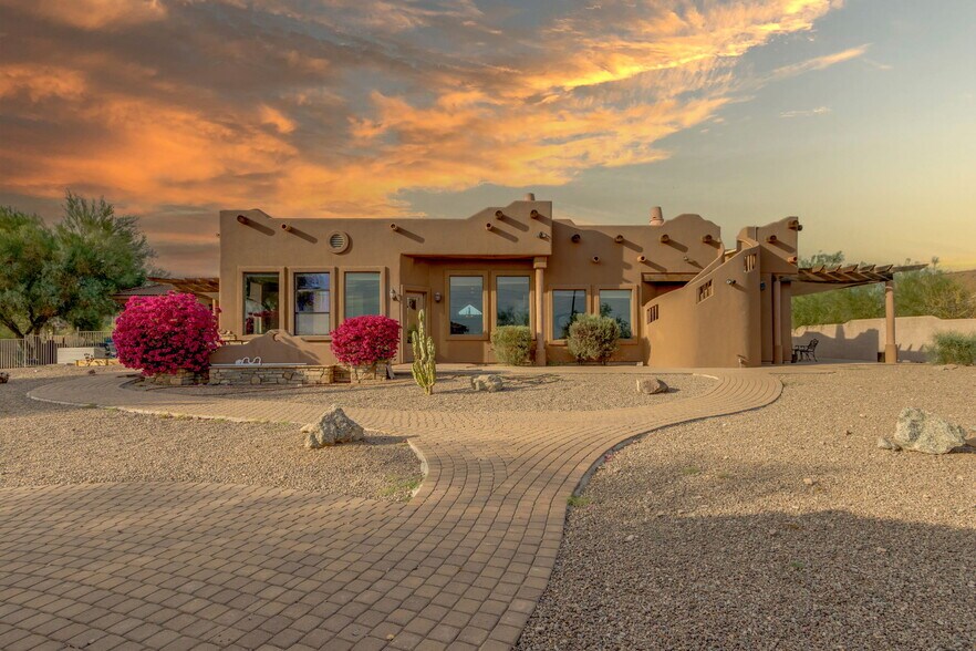 10027 E Hillview St, Mesa, AZ à vendre - Photo du bâtiment - Image 3 de 64