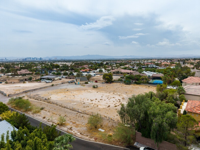 El Parque Ave, Las Vegas, NV for sale - Building Photo - Image 2 of 24
