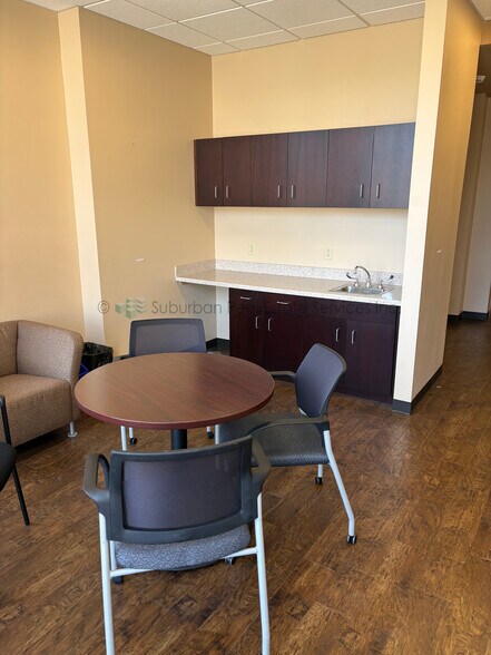 16-18 W Van Buren St, Joliet, IL à vendre - Photo du bâtiment - Image 3 de 15