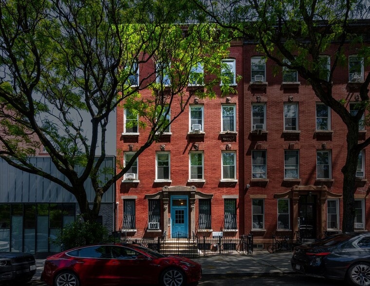 21 Adelphi St, Brooklyn, NY for sale - Building Photo - Image 1 of 4