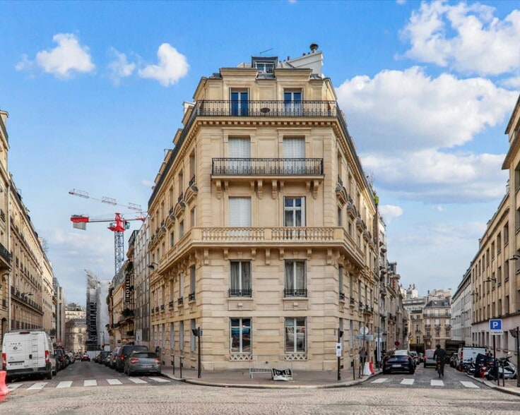20 Rue Euler, Paris for sale - Building Photo - Image 1 of 19
