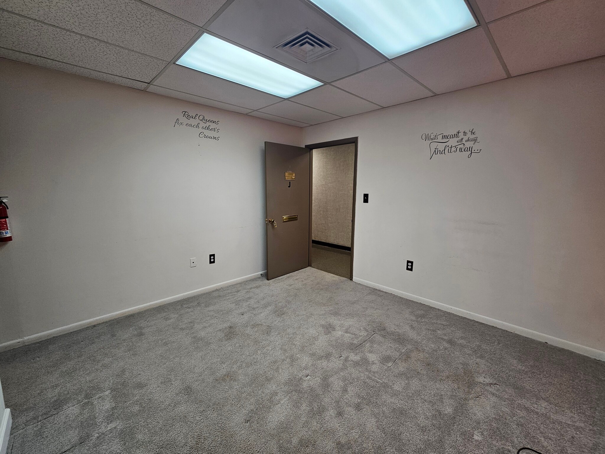 1320 Ohio St, Waynesboro, VA for lease Interior Photo- Image 1 of 2