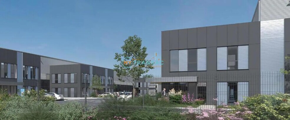 Industrial in Le Bourget for lease - Building Photo - Image 3 of 18