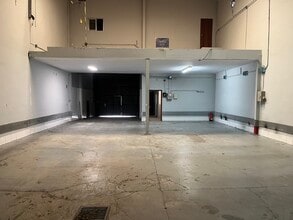 Calle Valgrande, 10, Alcobendas, Madrid for lease Interior Photo- Image 2 of 10