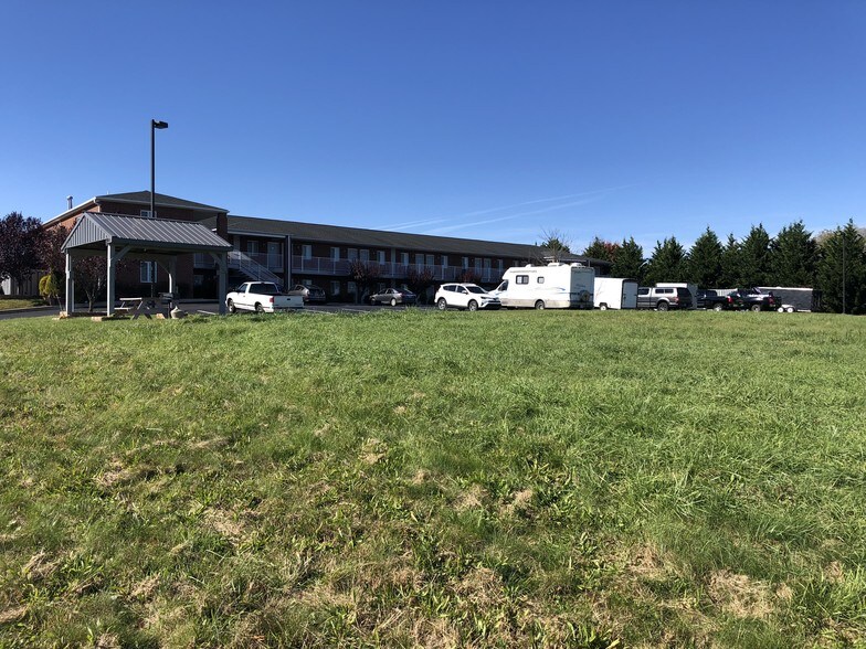 220 Sheppard Ct, Waynesboro, VA à vendre - Autre - Image 2 de 7