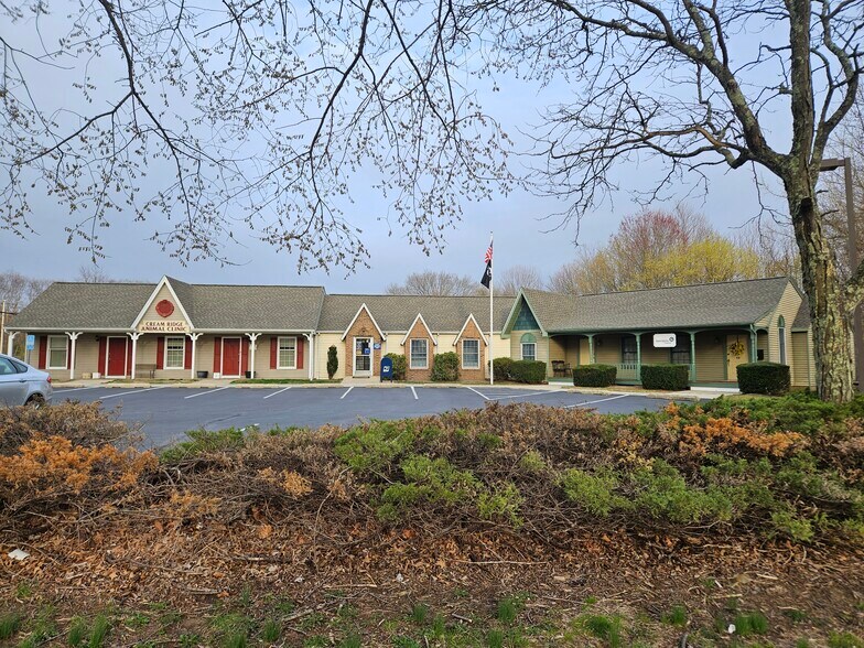 163 Burlington Path Rd, Cream Ridge, NJ à vendre - Photo du bâtiment - Image 2 de 6