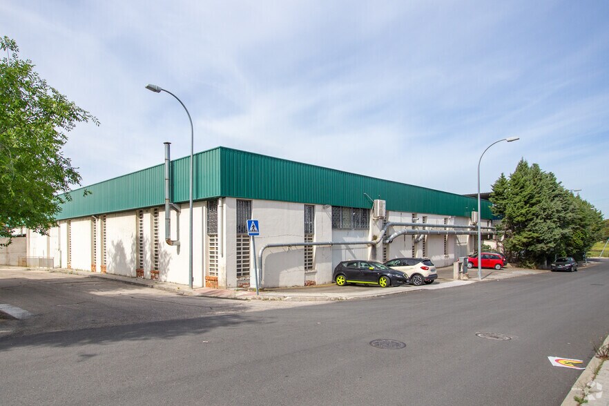 Industriel dans Paracuellos de Jarama, Madrid à vendre - Photo du bâtiment - Image 2 de 2