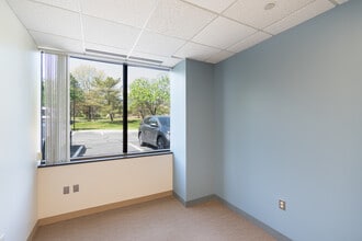 1800 Alexander Bell Dr, Reston, VA à louer Photo intérieure- Image 1 de 5