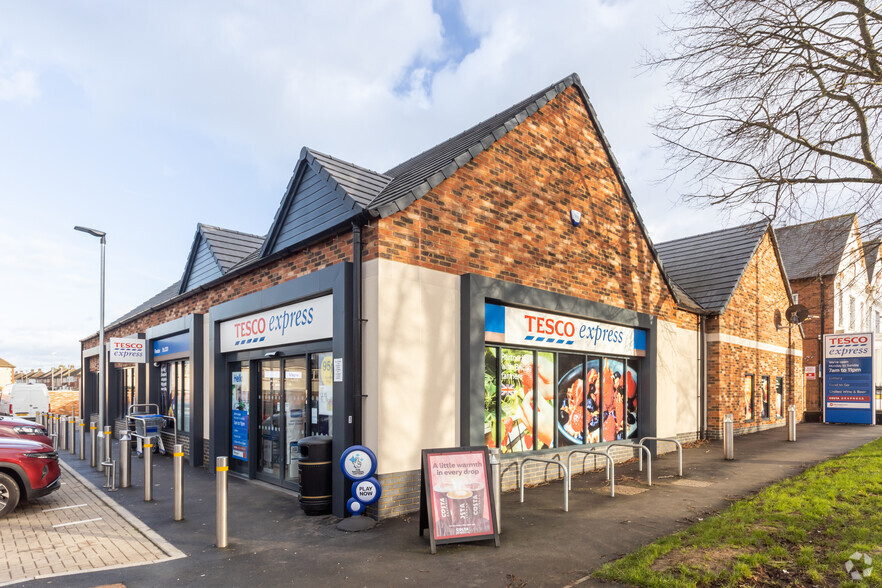 Irthlingborough road Rd, Finedon for lease - Primary Photo - Image 1 of 2