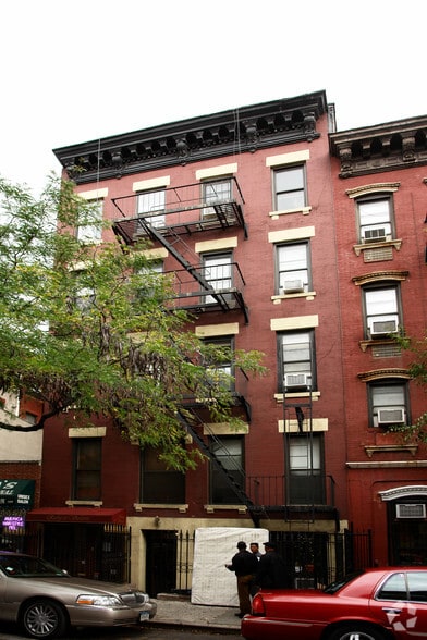 457 W 50th St, New York, NY à louer - Photo principale - Image 1 de 3