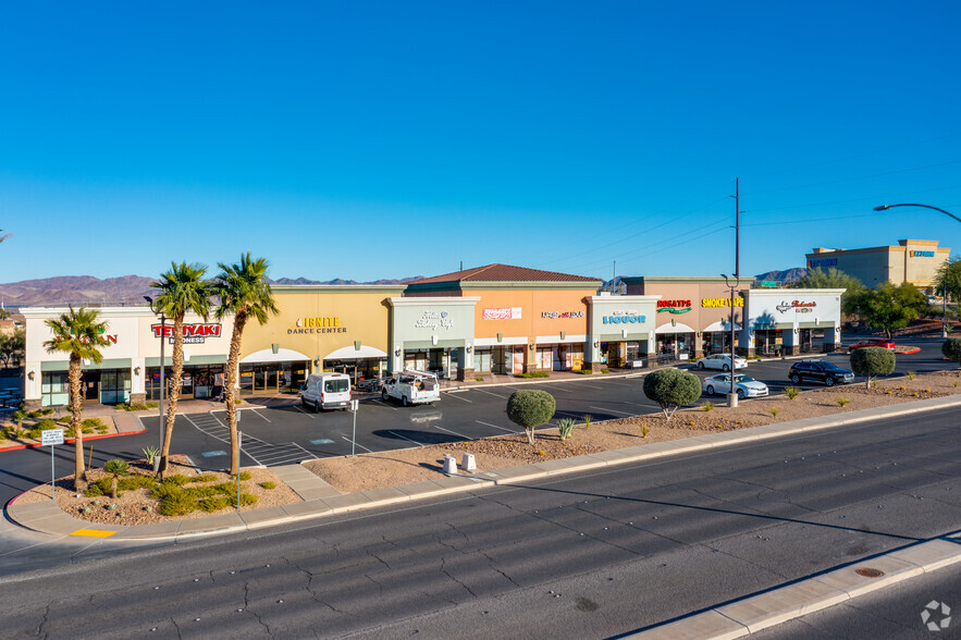 72 W Horizon Ridge Pkwy, Henderson, NV for sale - Building Photo - Image 2 of 14