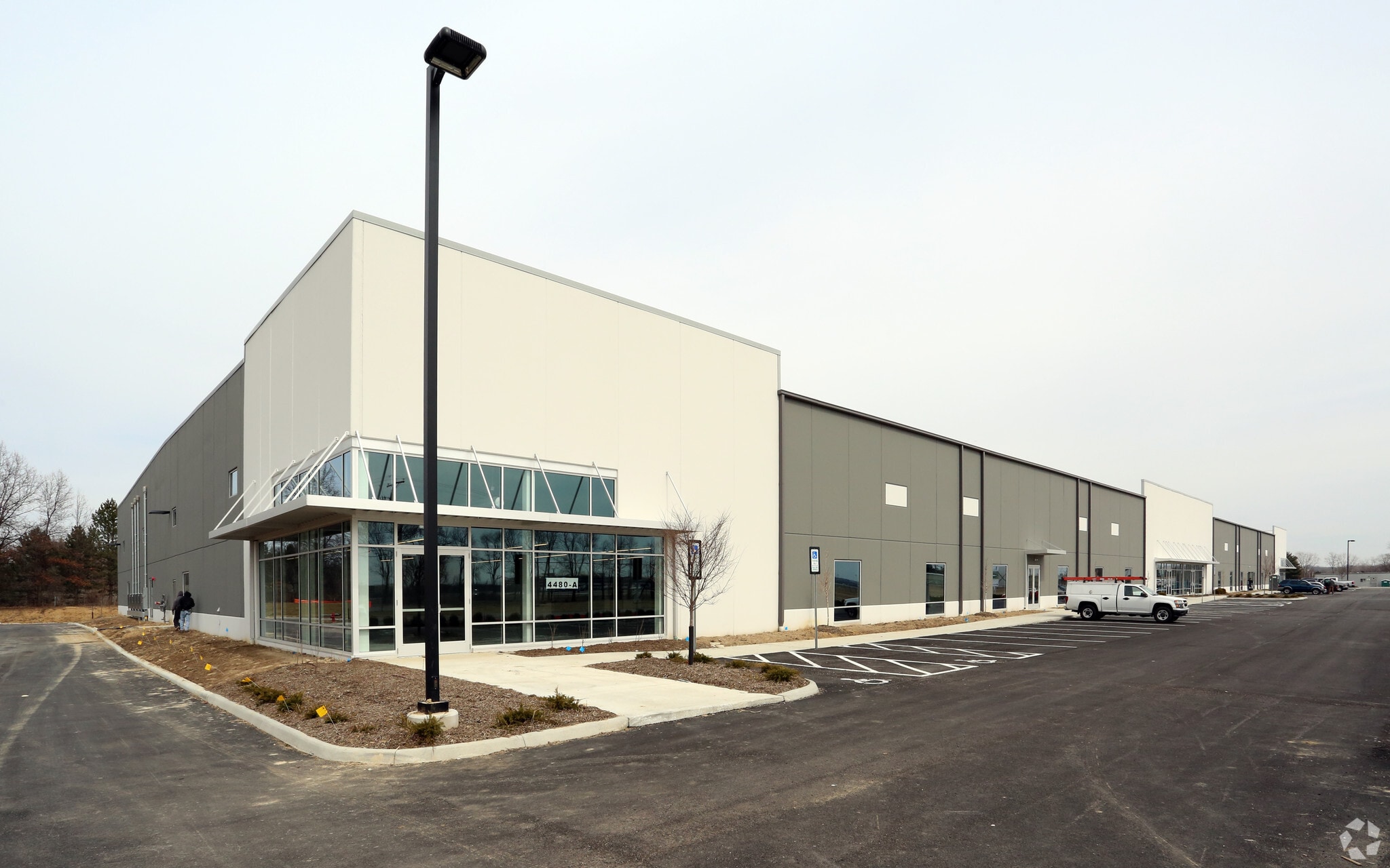 4480 Bridgeway Ave, Columbus, OH for lease Primary Photo- Image 1 of 5