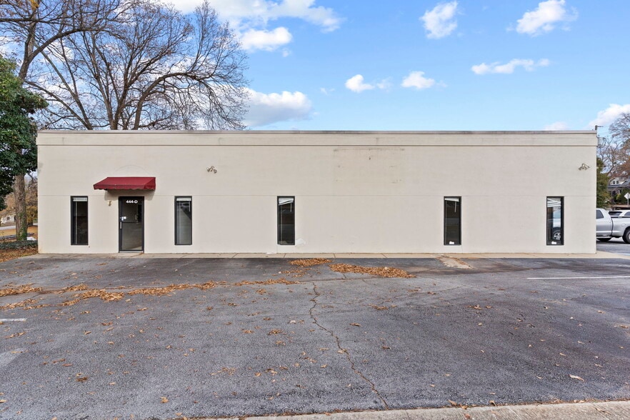444 Hampton Ave, Pickens, SC for lease - Building Photo - Image 2 of 15