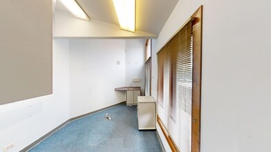 1600 N Arlington Heights Rd, Arlington Heights, IL for lease Interior Photo- Image 2 of 19