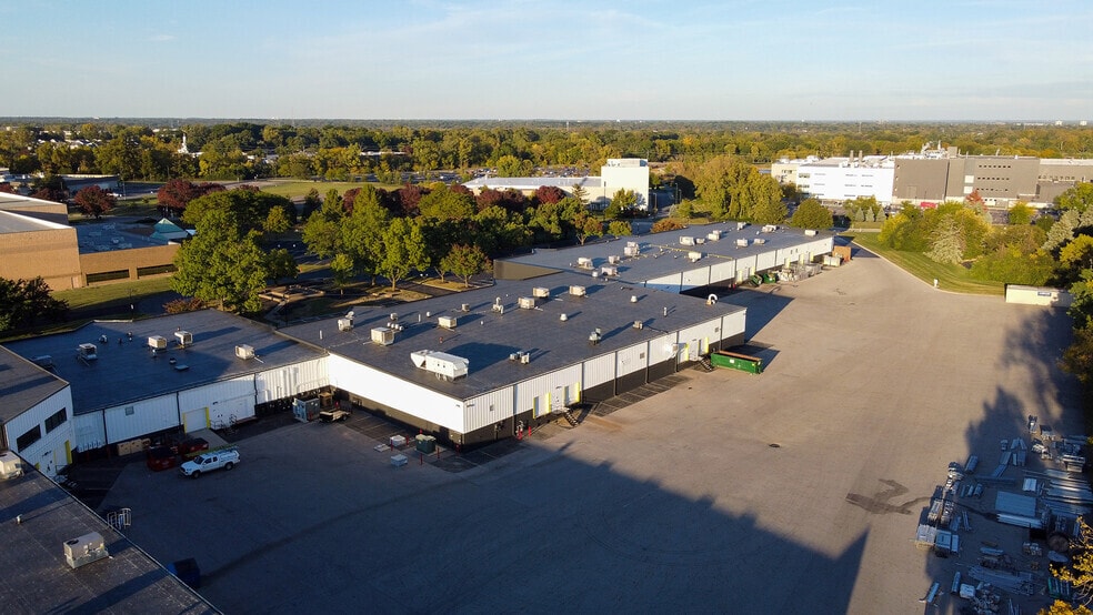 1717-4189 Arlingate Ln, Columbus, OH for lease - Building Photo - Image 3 of 4