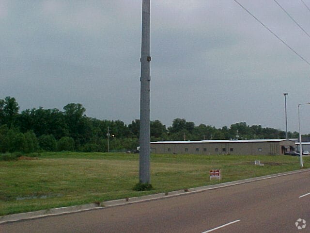 4425 S Mendenhall Rd, Memphis, TN for sale Building Photo- Image 1 of 8