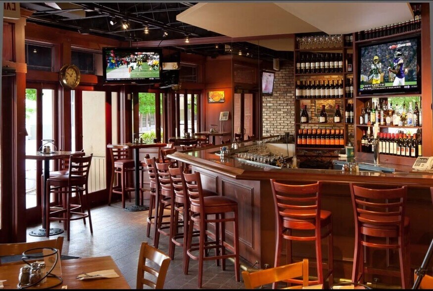 123 S Olive Ave, West Palm Beach, FL à vendre - Photo du bâtiment - Image 2 de 13