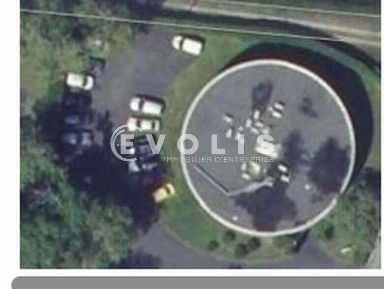 Office in Mérignac for lease - Aerial - Image 2 of 4