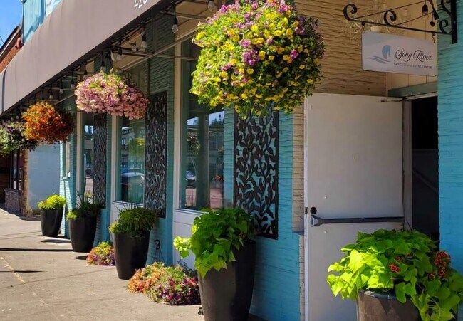 Plus de détails pour 114 N Lewis St, Monroe, WA - Commerce de détail à vendre