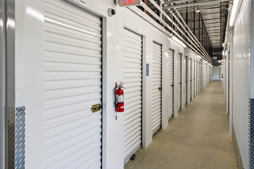 375 E Hanes Mill Rd, Winston-Salem, NC à vendre - Photo intérieure - Image 2 de 4