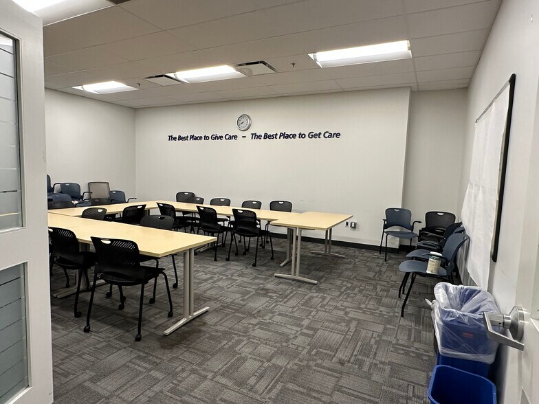 306 Belmont St, Worcester, MA à louer - Photo intérieure - Image 2 de 7